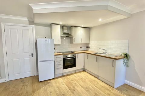 1 bedroom apartment for sale, 30 Belgravia Court, Abbey Foregate, Shrewsbury, SY2 6BW