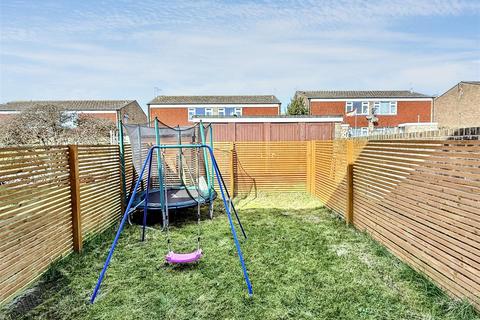 1 bedroom flat for sale, Foxglove Road, Eastbourne