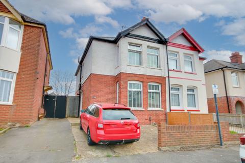 61 Chafen Road, Southampton, SO18 1BD