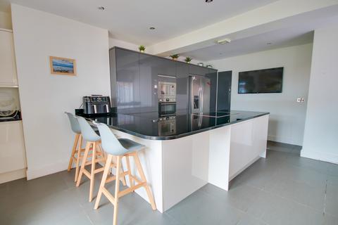 61 Chafen Road, Southampton, SO18 1BD