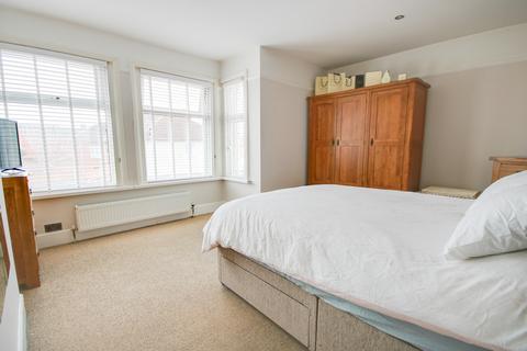 61 Chafen Road, Southampton, SO18 1BD