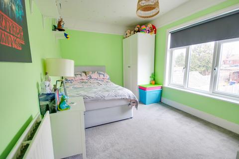 61 Chafen Road, Southampton, SO18 1BD