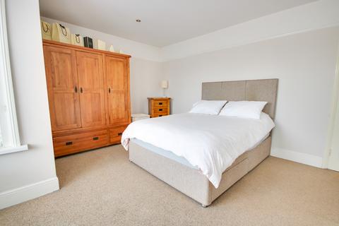 61 Chafen Road, Southampton, SO18 1BD