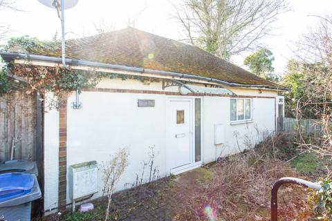1 bedroom bungalow for sale, St. Johns Road, Whitstable, CT5