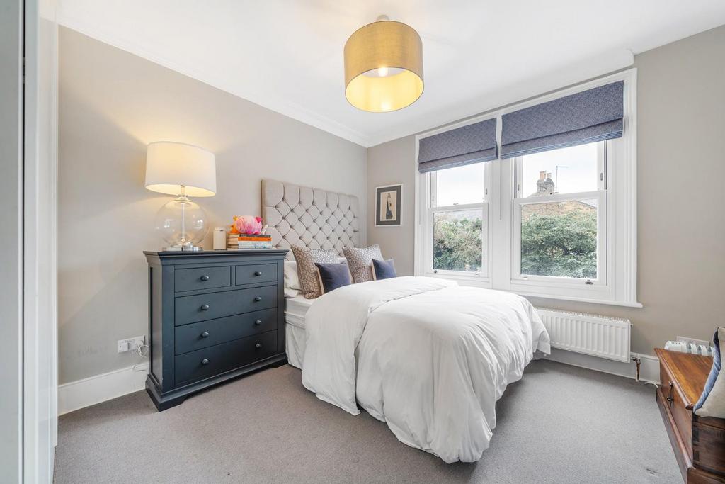 Bedroom 2.jpg