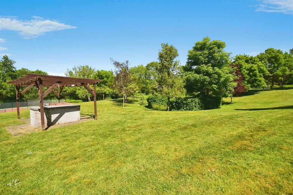 6f0152fd-1 COMMUNALGARDENS2.JPG