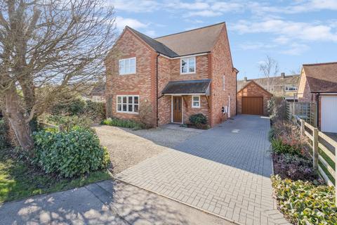 4 bedroom detached house for sale, Stanbridge Road, Aylesbury HP17