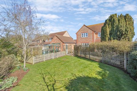 4 bedroom detached house for sale, Stanbridge Road, Aylesbury HP17