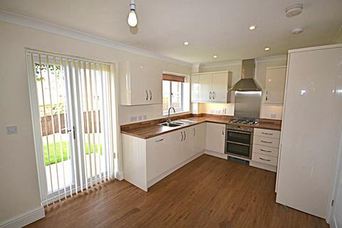 3 bedroom detached house to rent, Mill Park Drive, Braintree, CM7