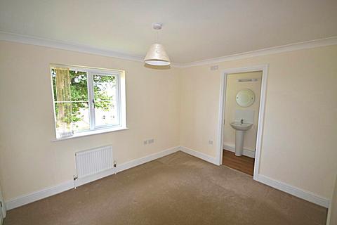 3 bedroom detached house to rent, Mill Park Drive, Braintree, CM7