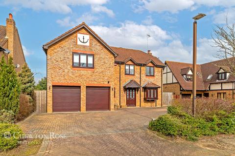 5 bedroom detached house for sale, Selworthy, Furzton