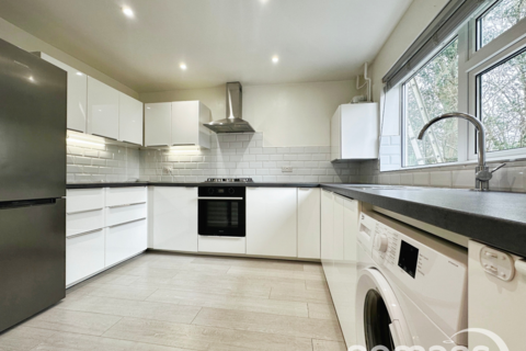 55 Bernstein Road, Basingstoke, RG22 4NF