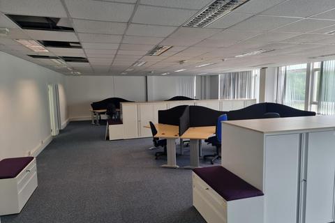 Serviced office to rent, Ampthill Road, Bedford MK42