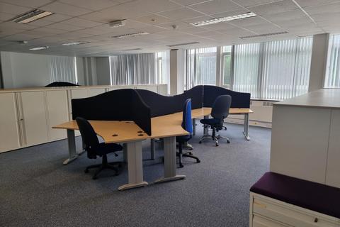 Serviced office to rent, Ampthill Road, Bedford MK42