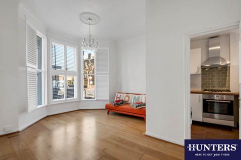 1 bedroom house for sale, Victoria Road, London