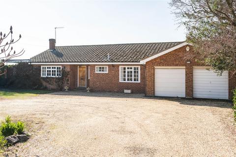 3 bedroom detached bungalow for sale, Walden Road, Great Chesterford CB10