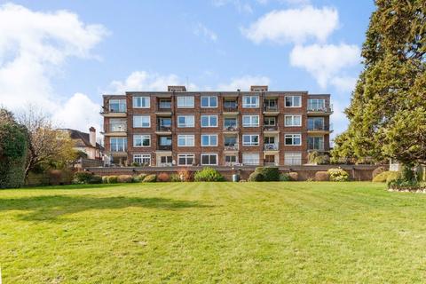 2 bedroom apartment for sale, Kingfisher Lodge, Strawberry Vale, Twickenham