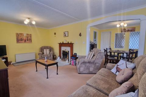 2 bedroom park home for sale, Chapel Lane, Wythall, Birmingham