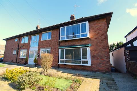 2 bedroom ground floor flat to rent, Albion Avenue, Blackpool