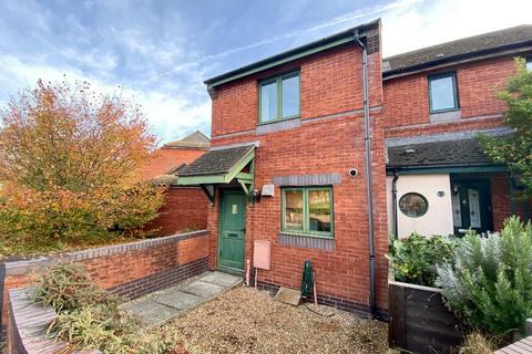 2 bedroom semi-detached house to rent, Chandlers Walk, Haven Banks, Exeter, EX2