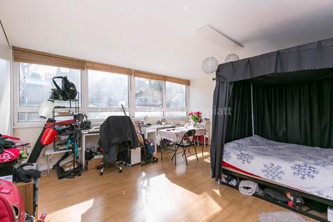 Studio for sale, Hilltop House, Hornsey Lane, N6