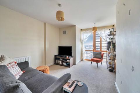 1 bedroom apartment for sale, Emma House, Romford RM1