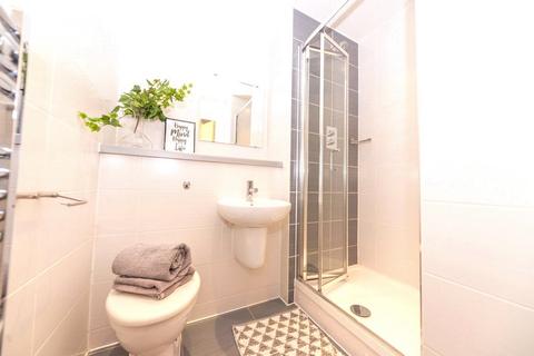 1 bedroom property for sale, The Studios, 25 Plaza Boulevard, Liverpool, L8