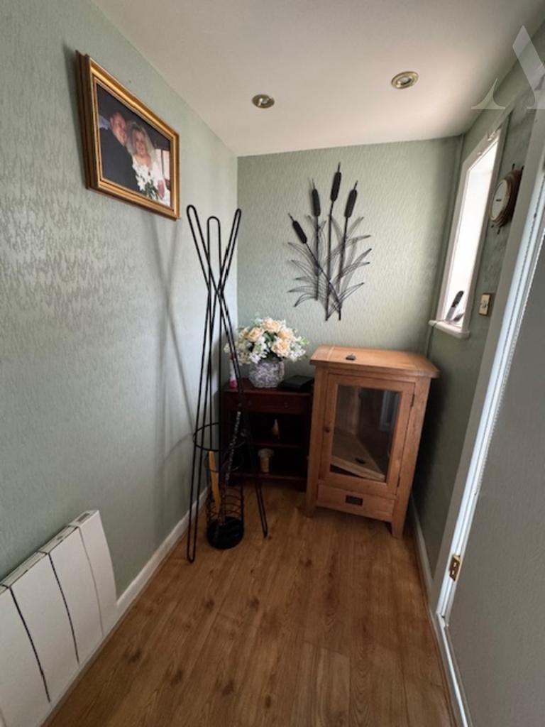 61 Asquith Road hallway