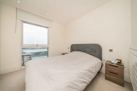 2 bedroom flat for sale, Queenshurst Square, Kingston Upon Thames KT2