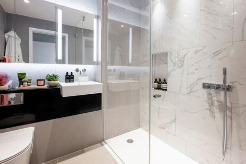 3 bedroom flat for sale, Marsh Wall, London E14