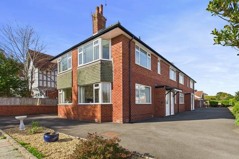 2 bedroom apartment for sale, Beverley Court, Beverley Road North, Lytham St. Annes, FY8