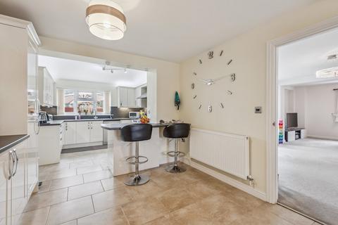 5 bedroom detached house for sale, Gordon Road, St Neots PE19