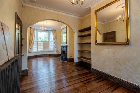 6 bedroom terraced house to rent, Scawen Road, London SE8