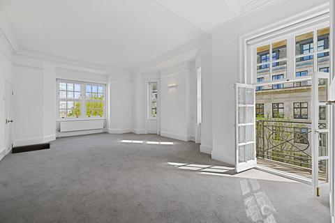 1 bedroom flat to rent, Queen Anne Street, Marylebone Village, London W1G