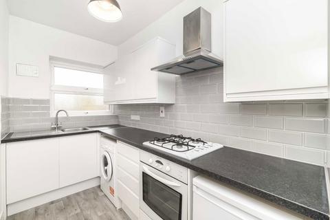 2 bedroom flat for sale, The Grove, London W5