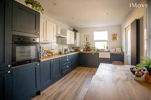 35 Burlington Road, Thornton Heath, CR7 8PG