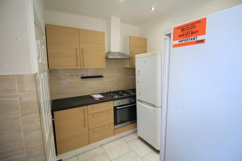 3 bedroom terraced house to rent, South Gipsy Road Welling DA16