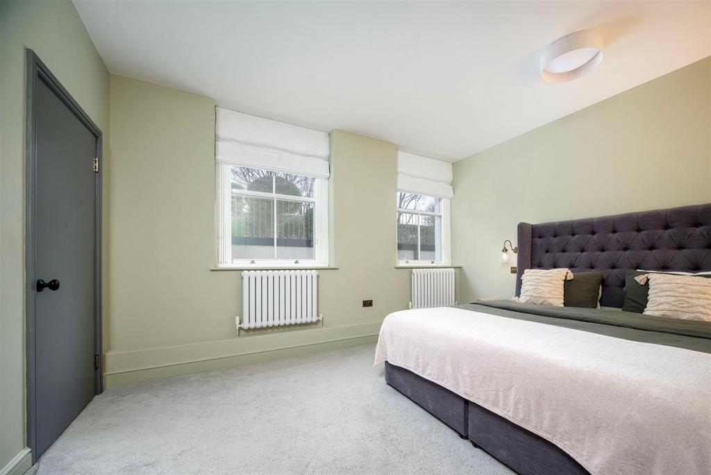 Principal bedroom 1 - OHP.jpeg