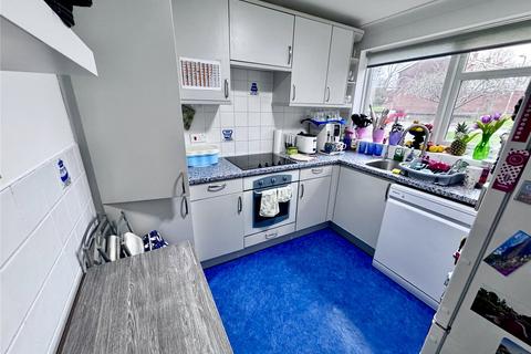 26 Rowans Park, Lymington, SO41 9GD