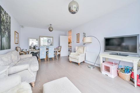 2 bedroom flat to rent, Portinscale Road, East Putney, London, SW15