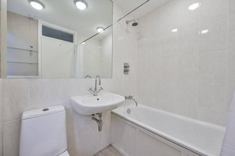 1 bedroom flat to rent, Grove Road, Barnes, London, SW13