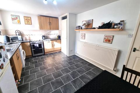 14 Britannia Close, Stanningley, Pudsey, LS28 6NS