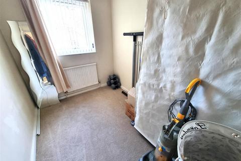 14 Britannia Close, Stanningley, Pudsey, LS28 6NS