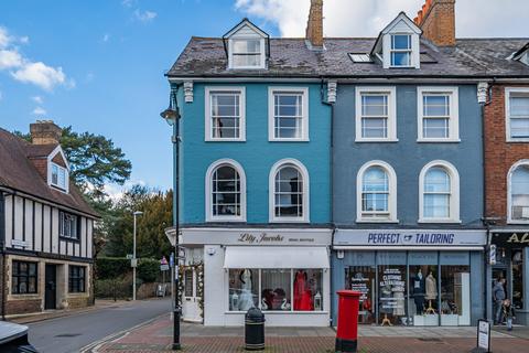 3 bedroom apartment for sale, High Street, East Grinstead, West Sussex