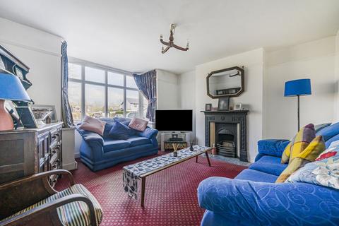 undefined, Denmark Avenue, Woodley, Reading