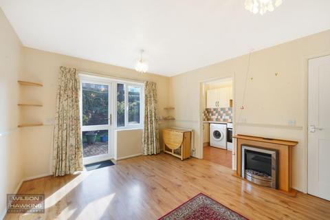 2 bedroom retirement property for sale, Farmborough Close, Harrow HA1