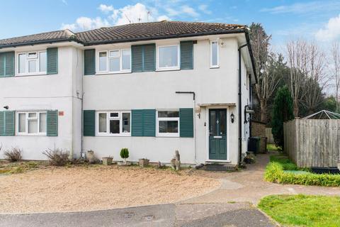 10 Cheviot Close, Banstead, SM7 2PD
