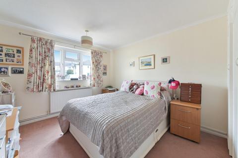 10 Cheviot Close, Banstead, SM7 2PD