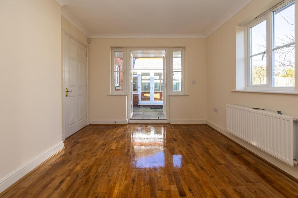 Family Room.jpg