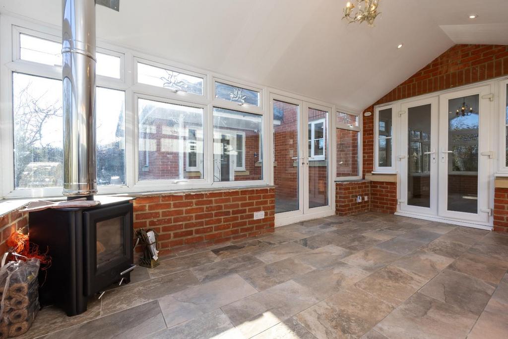 Garden Room.jpg